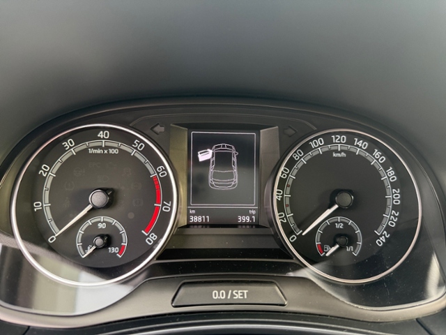 Fabia 1.0 TSI Ambition SHZ PDC Navi KLIMA LED AL