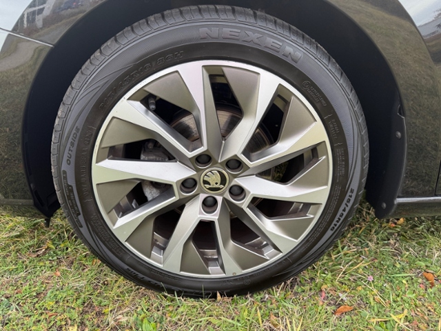 Fabia 1.0 TSI Ambition SHZ PDC Navi KLIMA LED AL