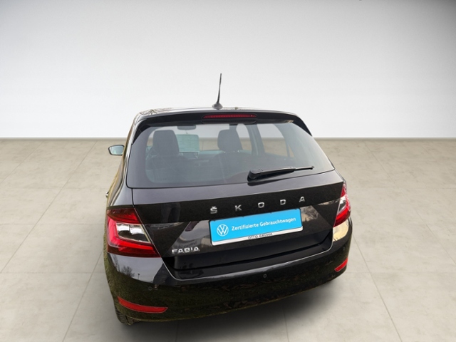 Fabia 1.0 TSI Ambition SHZ PDC Navi KLIMA LED AL