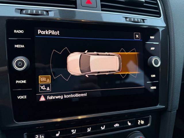 Golf VII Variant 1.5 TSI CL AHK Navi LED