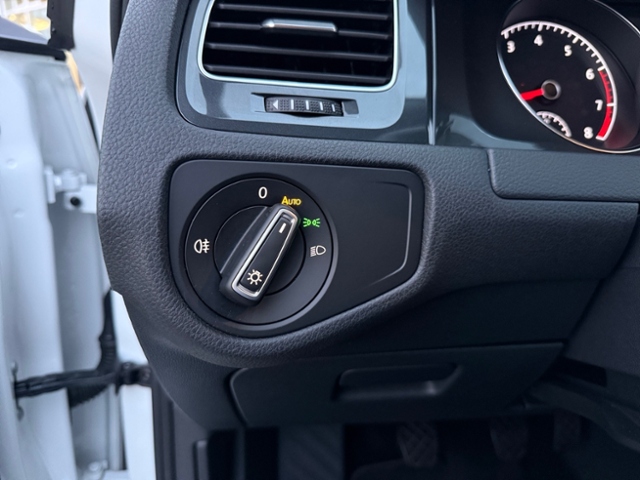 Golf VII Variant 1.5 TSI CL AHK Navi LED