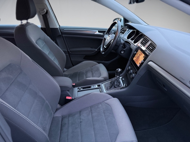 Golf VII Variant 1.5 TSI CL AHK Navi LED