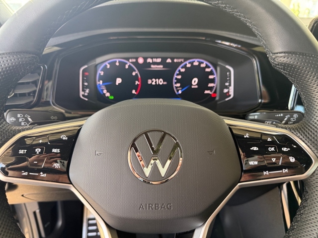 T-Roc 2.0 TSI R-Line 4Motion LED SHZ AHK Pano