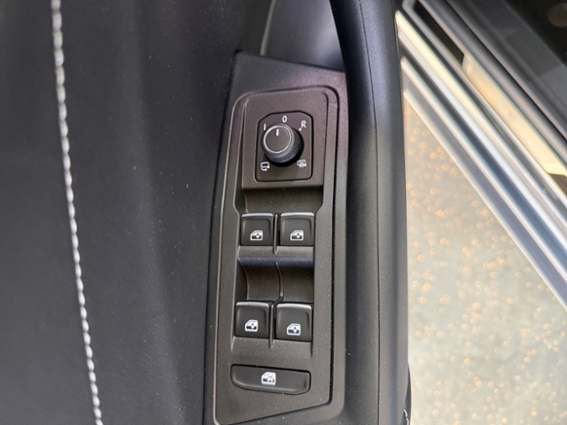 T-Roc 2.0 TSI R-Line 4Motion LED SHZ AHK Pano