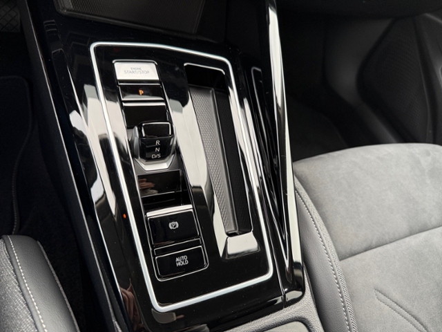 Golf VIII 1.5 eTSI Style DSG LED Kamera