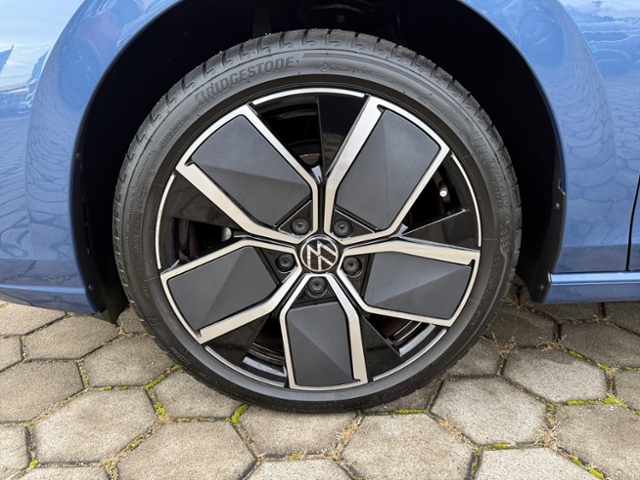 Golf VIII 1.5 eTSI Style DSG LED Kamera