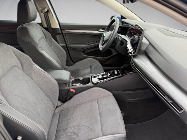 Golf VIII 1.5 eTSI Style DSG LED Kamera