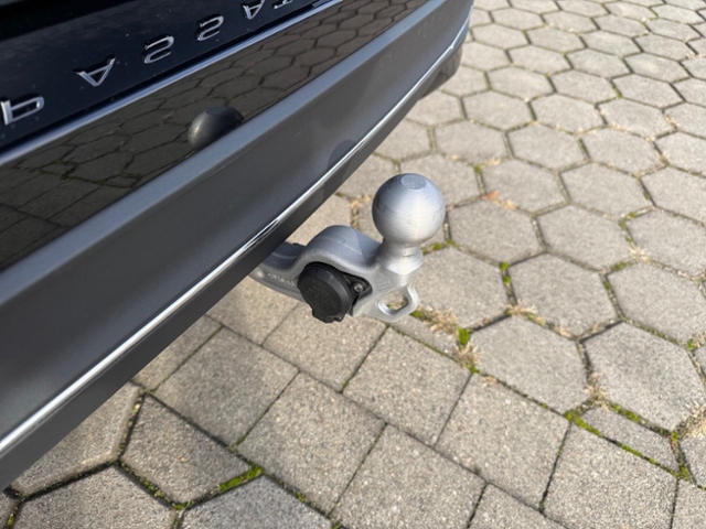 Passat Variant 2.0 TDI Business LED AHK Navi