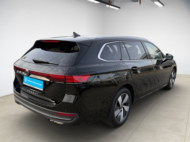 Passat Variant 2.0 TDI Business LED AHK Navi