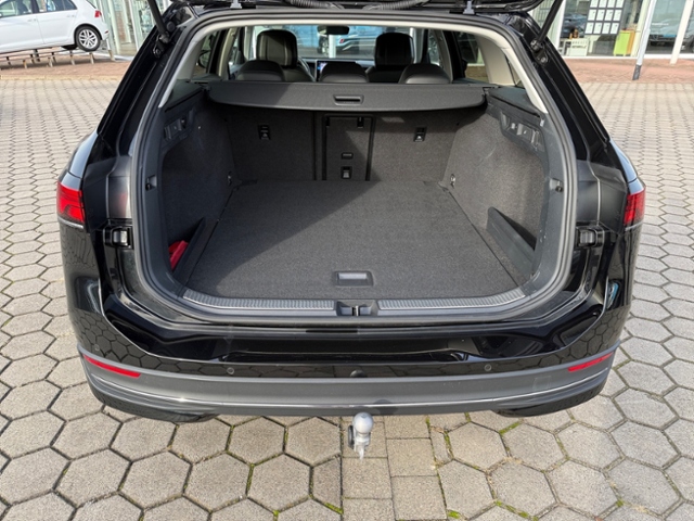 Passat Variant 2.0 TDI Business LED AHK Navi