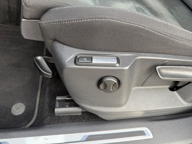 Tiguan Allspace 2.0 TDI DSG 4M AHK Standhz IQLED