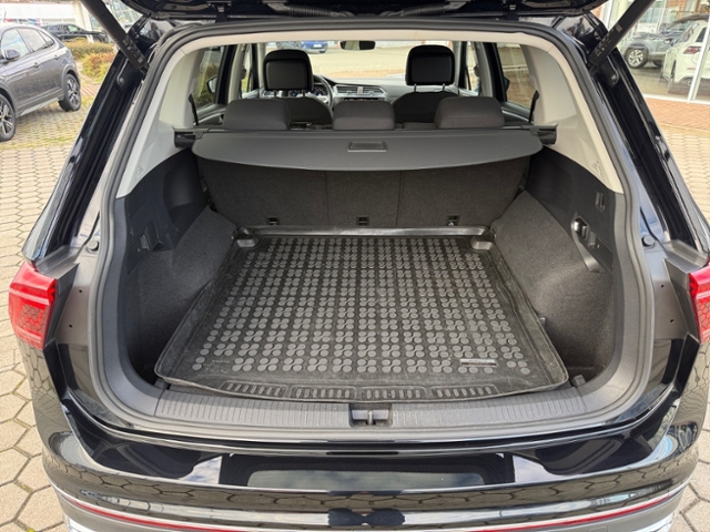 Tiguan Allspace 2.0 TDI DSG 4M AHK Standhz IQLED