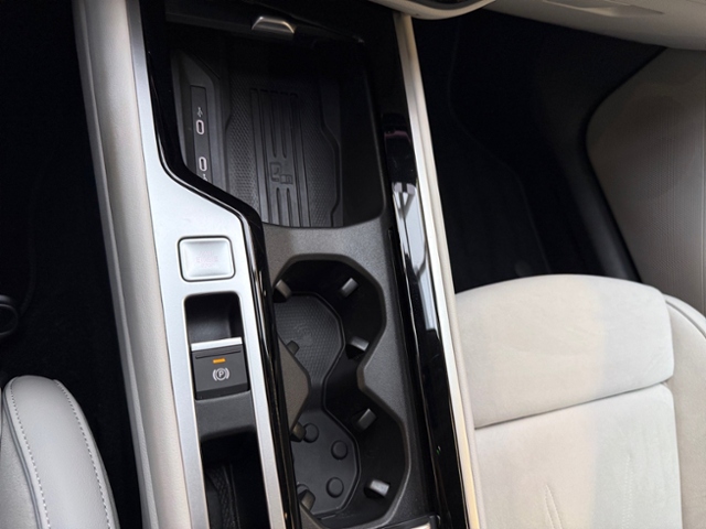 Passat Variant 2.0 TDI Elegance LED AHK Kamera