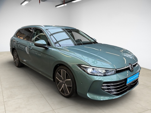 Passat Variant 2.0 TDI Elegance LED AHK Kamera