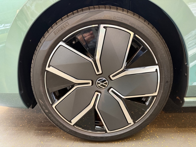 Passat Variant 2.0 TDI Elegance LED AHK Kamera