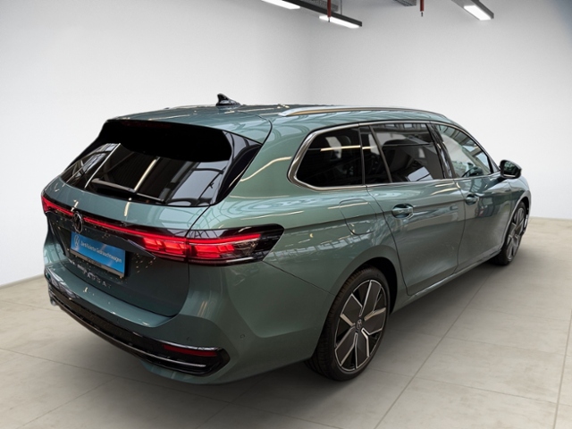 Passat Variant 2.0 TDI Elegance LED AHK Kamera