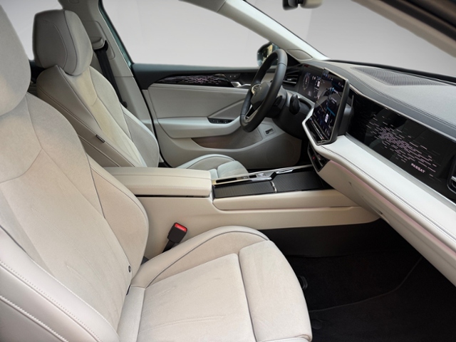 Passat Variant 2.0 TDI Elegance LED AHK Kamera