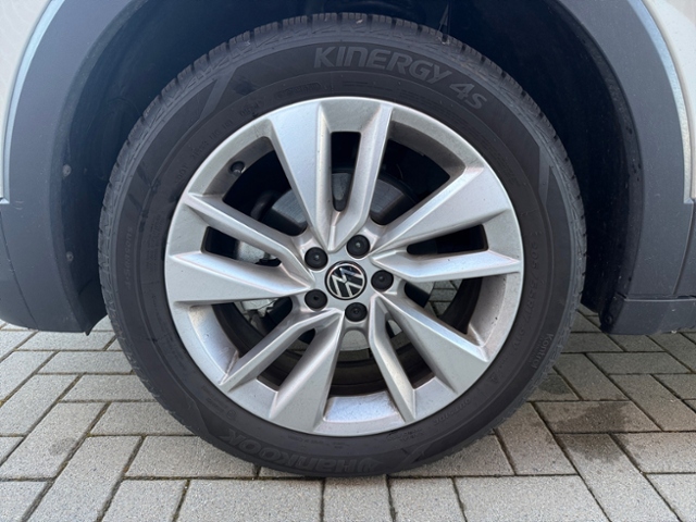 T-Cross 1.0 TSI Life LED SHZ ACC Klima