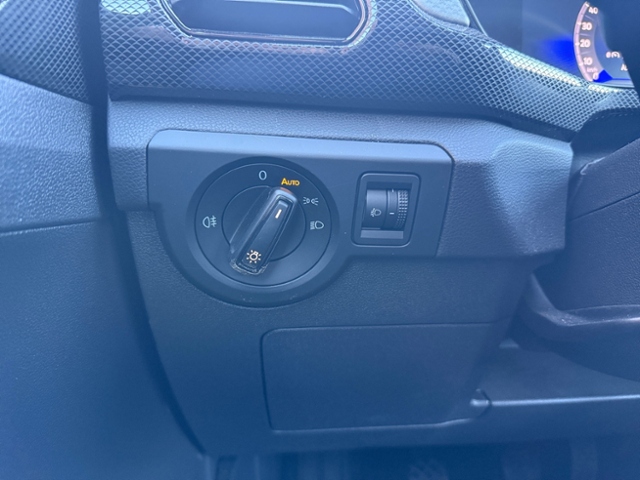 T-Cross 1.0 TSI Life LED SHZ ACC Klima