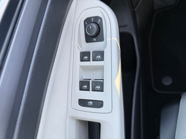 Golf VIII 1.5 eTSI Style DSG LED AHK Navi Pano