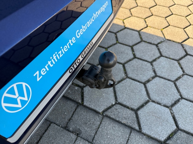 Golf VIII 1.5 eTSI Style DSG LED AHK Navi Pano