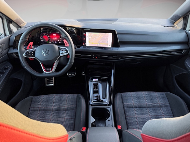 Golf VIII 2.0 TSI GTI DSG LED Navi Kamera