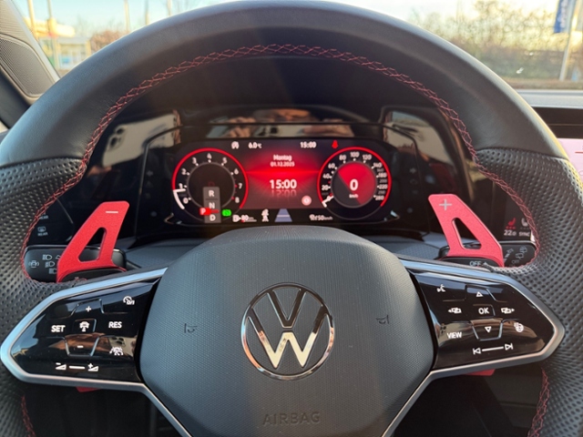 Golf VIII 2.0 TSI GTI DSG LED Navi Kamera