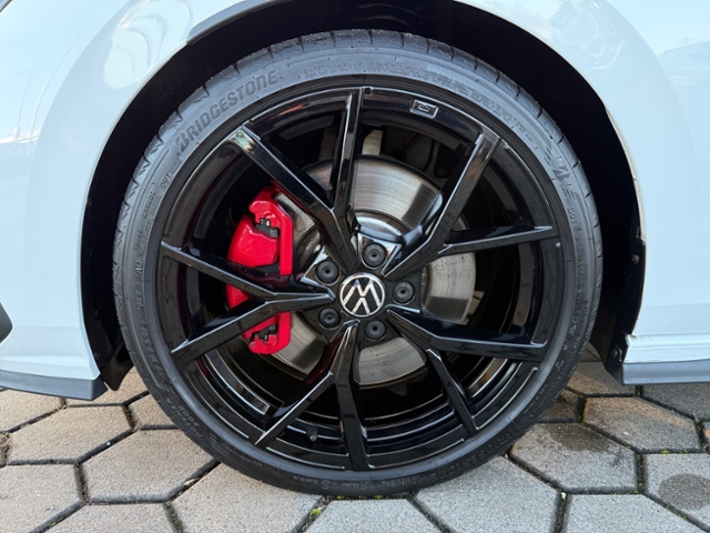 Golf VIII 2.0 TSI GTI DSG LED Navi Kamera