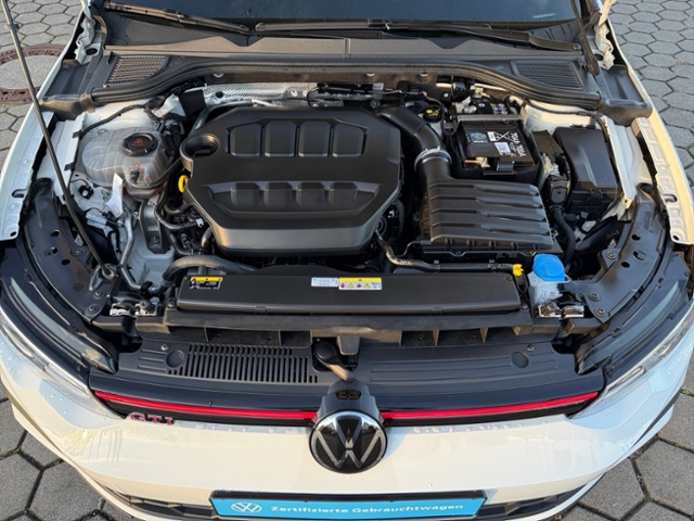Golf VIII 2.0 TSI GTI DSG LED Navi Kamera