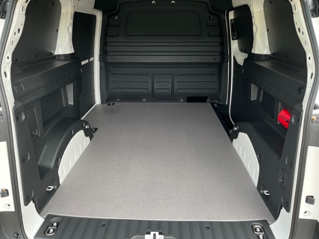 ID.Buzz Cargo Pro 1-Gang 79 KW/h ACC DAB+