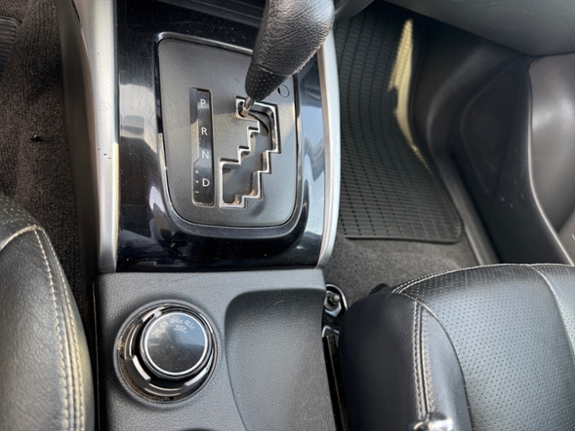 L200 2.4 DI-D 4x4 Top DoKa Xenon Leder