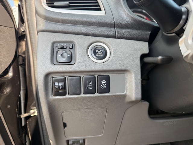 L200 2.4 DI-D 4x4 Top DoKa Xenon Leder