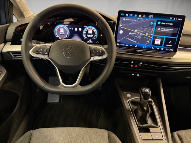 Golf VIII 1.5 TSI Life AHK LED Navi ACC