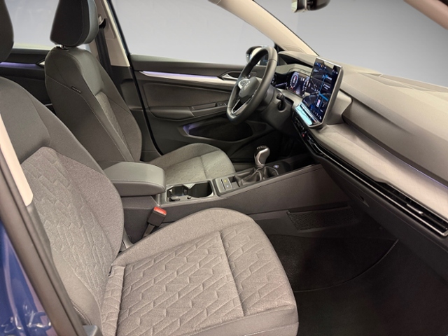 Golf VIII 1.5 TSI Life AHK LED Navi ACC