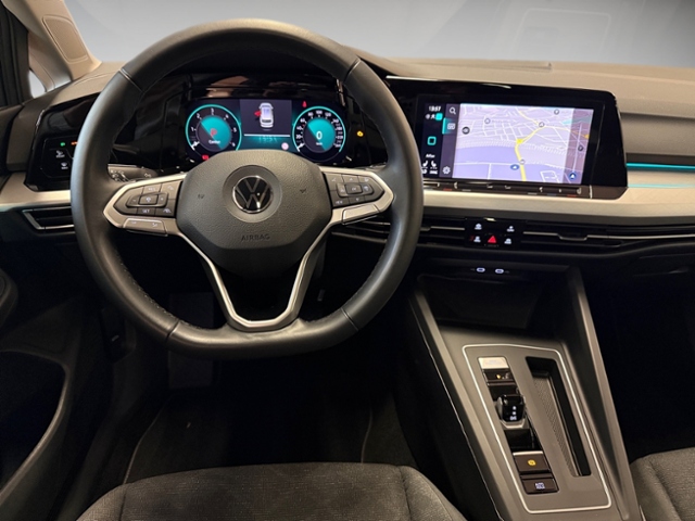 Golf VIII Variant 2.0 TDI DSG Pano Kamera LED