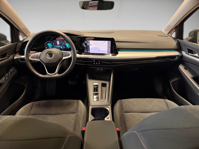 Golf VIII Variant 2.0 TDI DSG Pano Kamera LED