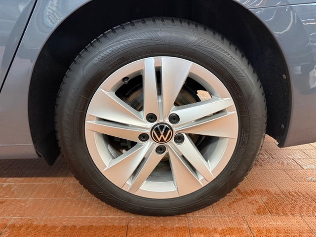 Golf VIII Variant 2.0 TDI DSG Pano Kamera LED