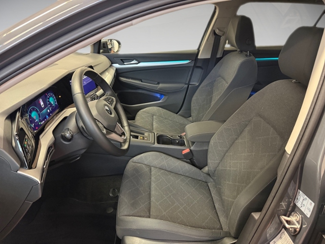 Golf VIII Variant 2.0 TDI DSG Pano Kamera LED