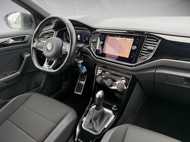 T-Roc 1.5 TSI Sport DSG AHK Kamera LED
