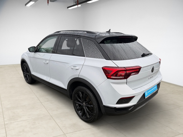 T-Roc 1.5 TSI Sport DSG AHK Kamera LED