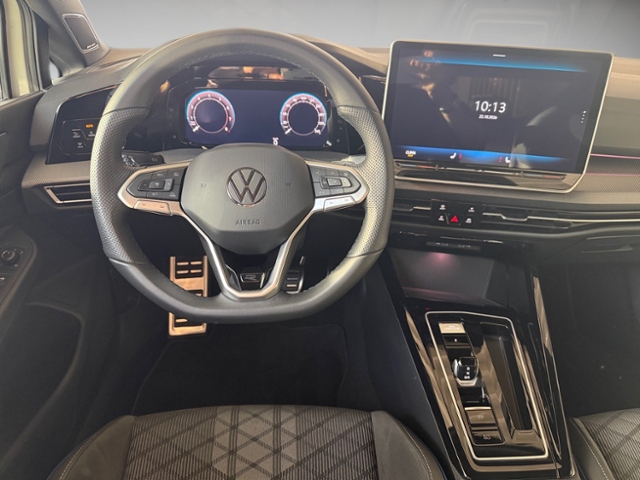Golf VIII 1.5 eTSI DSG R-Line Kamera LED