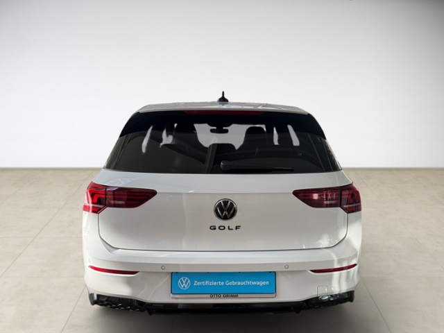 Golf VIII 1.5 eTSI DSG R-Line Kamera LED
