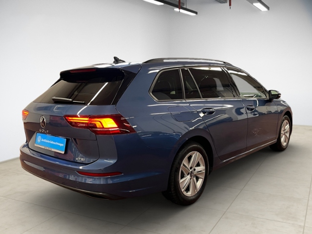 Golf VIII Variant 1.5 eTSI Life DSG LED Navi