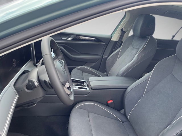 Passat Variant 2.0 TDI Elegance DSG 4M AHK