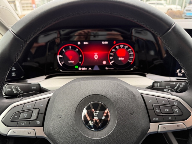 Golf VIII Variant 2.0 TDI Alltrack 4M Matrix-LED