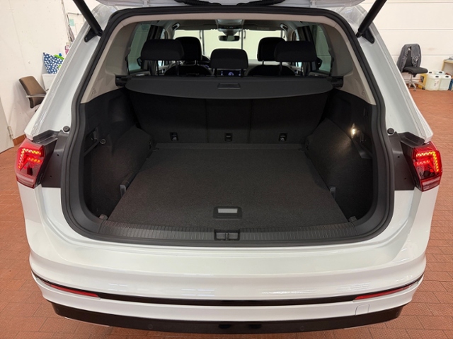 Tiguan Allspace 2.0 TDI Highline R-Line Kam DSG