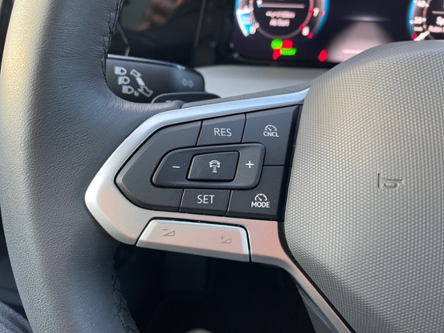 Golf VIII 1.5 eTSI Life DSG LED Kamera ACC