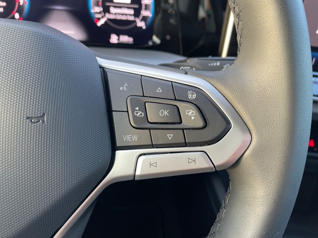 Golf VIII 1.5 eTSI Life DSG LED Kamera ACC