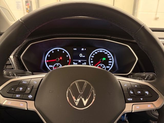 T-Cross 1.0 TSI Style DSG AHK Kamera LED