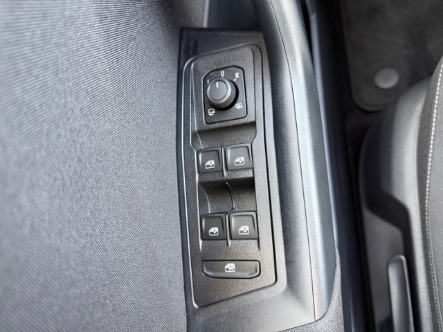 T-Roc 1.0 TSI Life LED Navi Parklenkass.